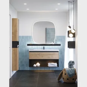 Dansani Squircle spejl med integreret LED-lys og lysstyring. 100x100